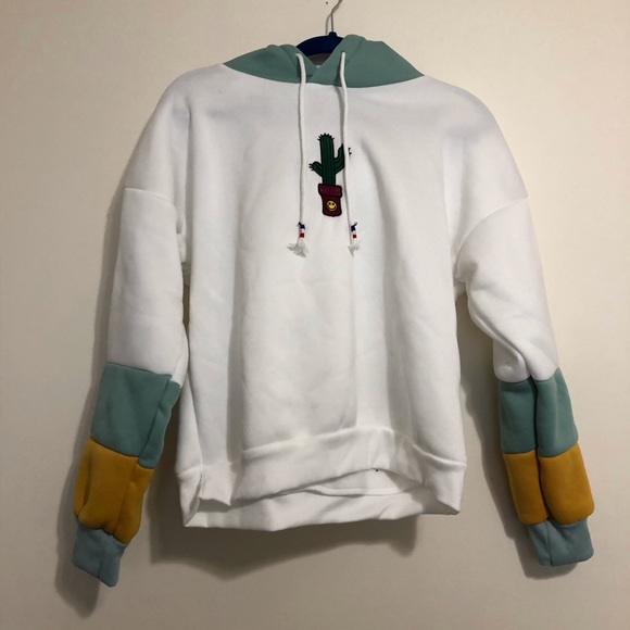Cactus Hoodie! - Picture 5 of 5